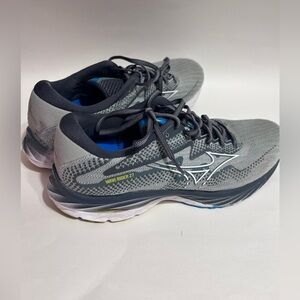 Mizuno Wave Rider 27 running shoes lightweight mesh upper Enerzy 10.5cushioning